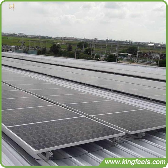 Groenen van NSW willen zonne-energie en batterijen voor alle nieuwe huizen, doel 200,000 "uitgesloten" huishoudens
